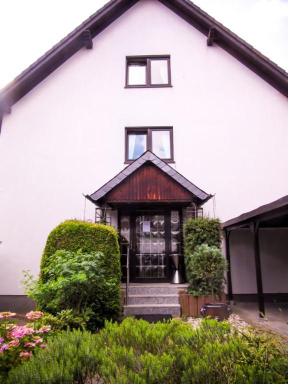 Hotel Zur Flora Essen Exterior photo